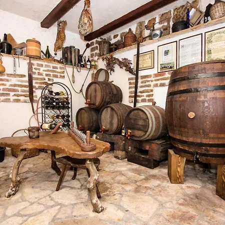 The Hidden Treasure Village - Olka * Grabovac (Split-Dalmatia)
