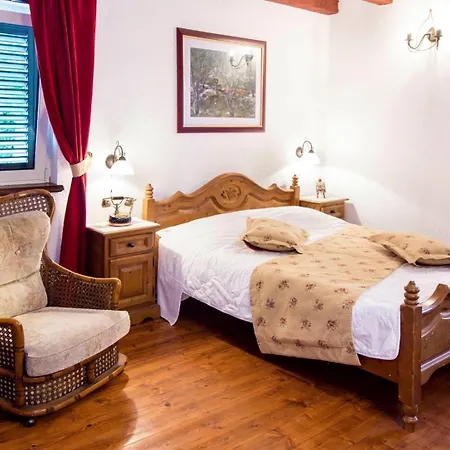 The Hidden Treasure Village - Olka Grabovac (Split-Dalmatia)