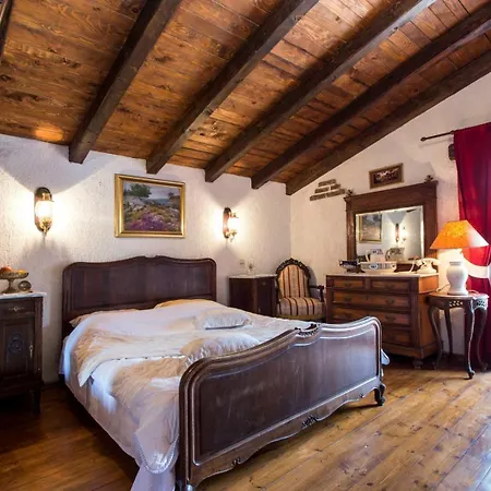 The Hidden Treasure Village - Olka Villa Grabovac (Split-Dalmatia)